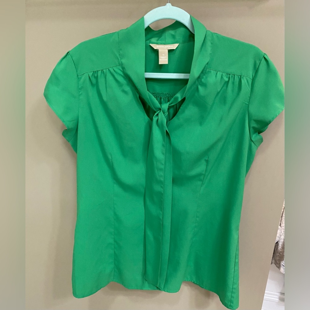 Banana Republic Green blouse